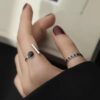 Anel Essência Minimalista com detalhe preto - Imagem 2
